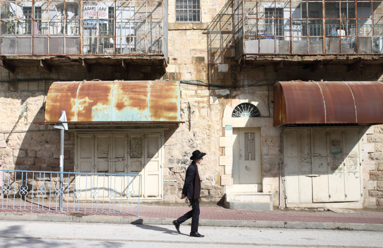 Tra le strade di Hebron, la città divisa che resiste all’occupazione