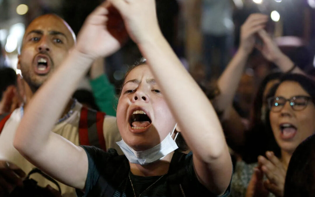 Gli attacchi ad Al-Aqsa: come Israele sta gettando i semi di una nuova rivolta