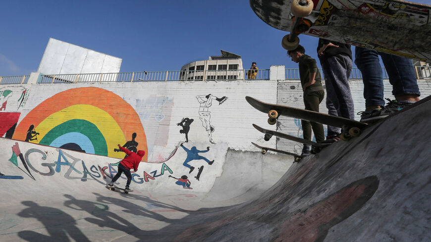 Le ragazze si sentono più consapevoli ed emancipate nei parchi per skate a Gaza
