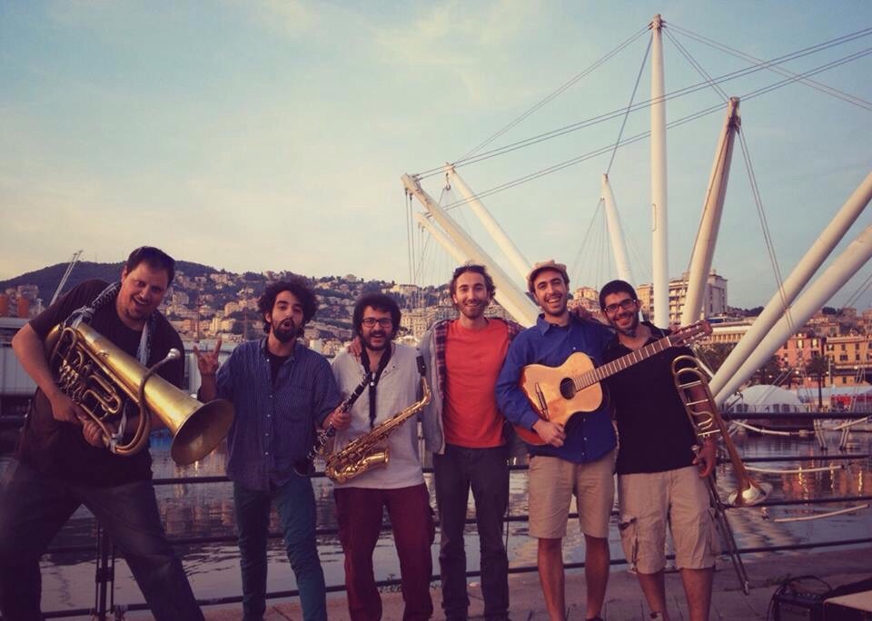 AL RASEEF BAND IN CONCERTO a Supino