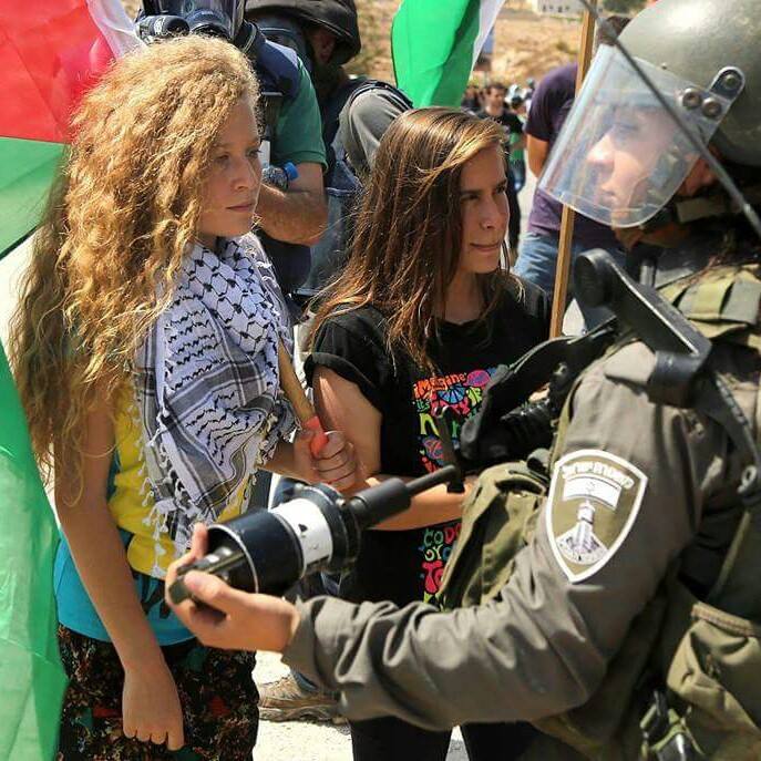 Esistere è resistere, ecco la storia di Ahed Tamimi