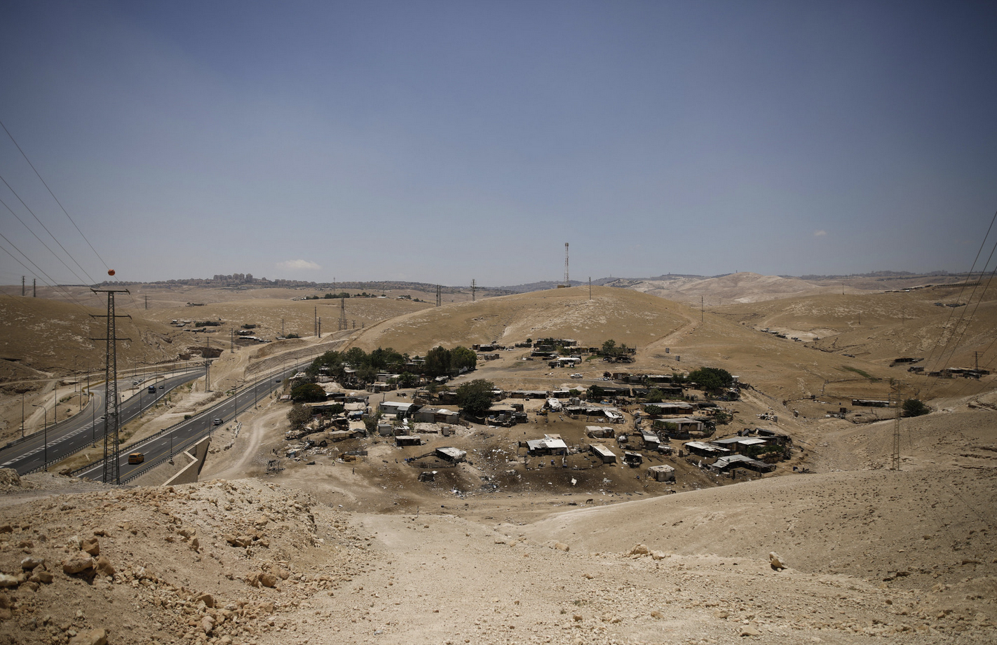 Israele preme per costruire: le case e la scuola dei Beduini a un passo dalla demolizione.