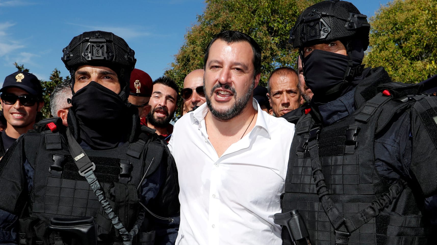L’italiano Salvini dovrebbe essere persona non grata in Israele.