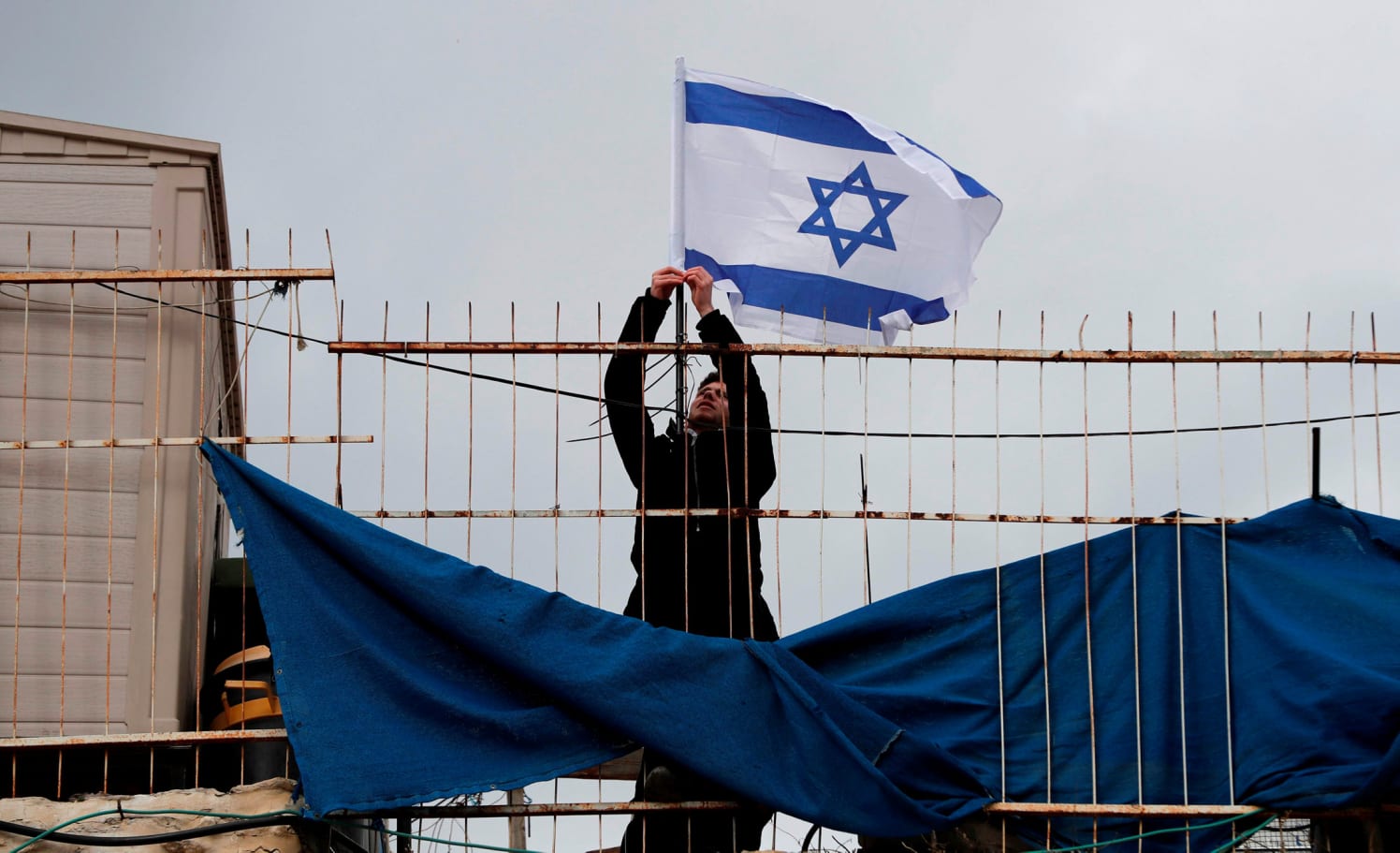 Scontri a Gerusalemme Est per lo sfratto forzato di una famiglia palestinese.