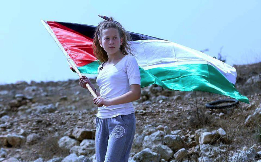 La mamma di Ahed Tamimi: “Voleva fare la calciatrice, ora difende i diritti della Palestina”