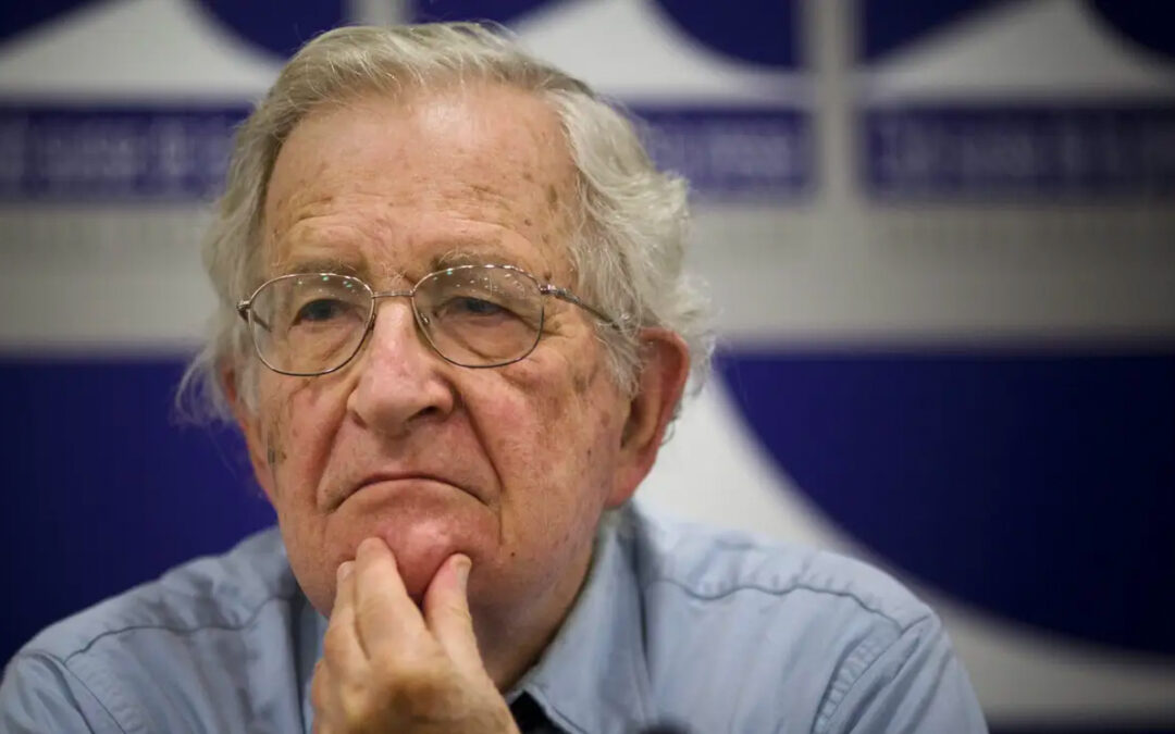Noam Chomsky: ‘La Supremazia  Bianca è un principio presente in profondità nella società americana- e gli Ebrei ne sanno qualcosa’