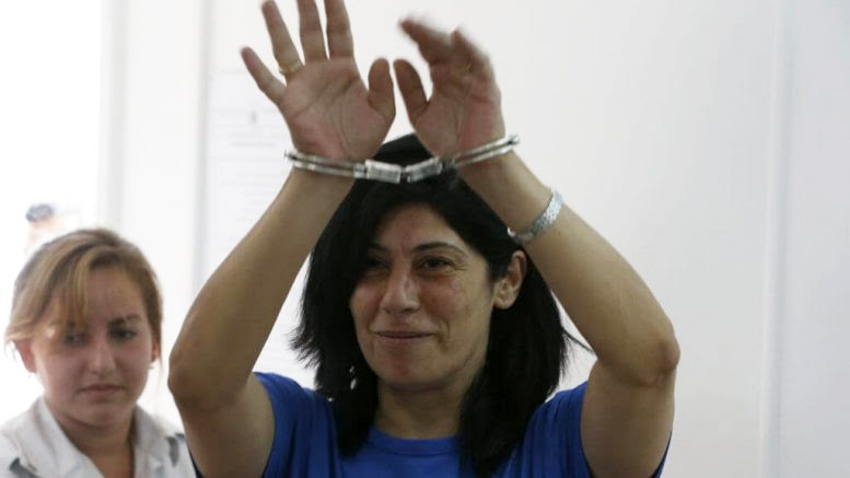 Khalida Jarrar riesce a far uscire una lettera per ‘Palestine Writes’