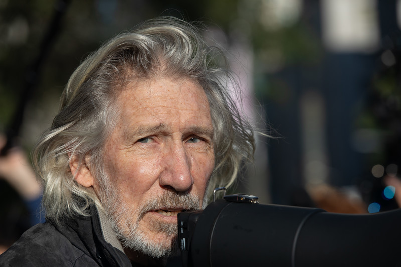 Roger Waters: Perché sostengo il processo per crimini di guerra contro Benny Gantz di Israele?