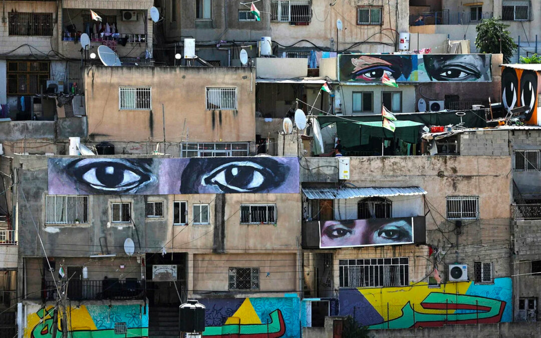 Murales giganti attirano gli occhi sulle evacuazioni dei palestinesi a Gerusalemme Est