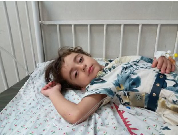 GAZA, Sempre più difficile per i bambini malati di cancro curarsi fuori dalla Striscia