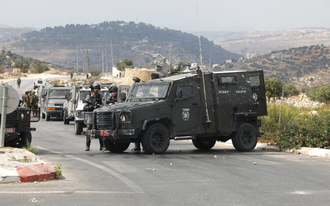 Un’invasione di coloni a Ramallah mette in luce l’impotenza dell’Autorità Palestinese