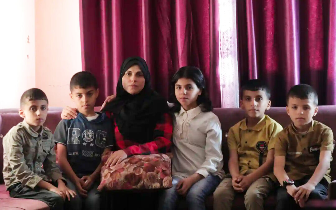 “Ho chiesto nove volte di fare la radioterapia, e non ho avuto nessuna risposta”: vivere con il cancro a Gaza.