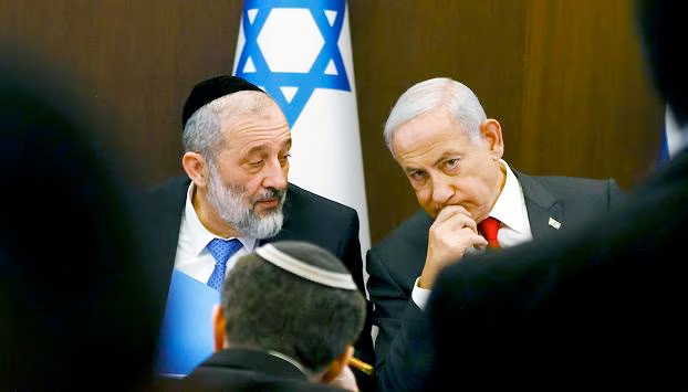 La Corte Suprema boccia un ministro di Netanyahu. Caos ed esecutivo a rischio