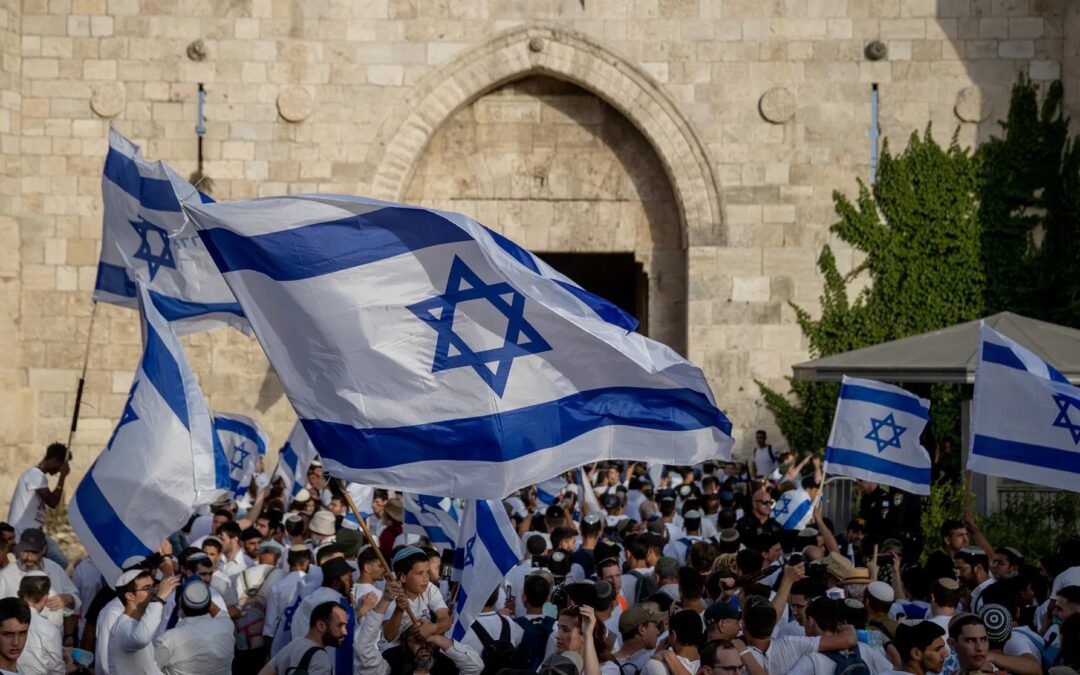 Migliaia di poliziotti israeliani per proteggere i partecipanti ebrei alla controversa Marcia delle Bandiere di Gerusalemme