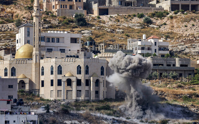 “Tutti ne pagheranno il prezzo”: le nazioni arabe, l’UE e le Nazioni Unite condannano il micidiale raid israeliano a Jenin