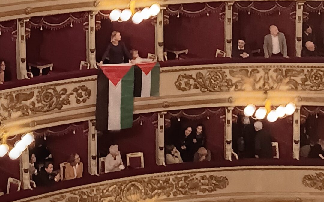 Milano, Teatro alla Scala: azione potente contro i bombardamenti a Gaza