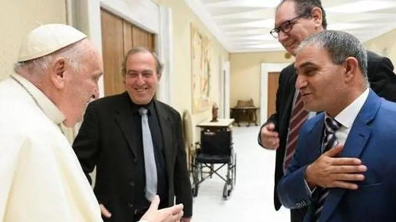 Un papà israeliano e un papà palestinese accolti da Papa Francesco